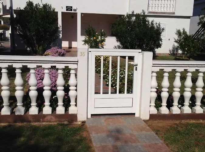 Anda Near Queen Appartement Privlaka (Zadar)