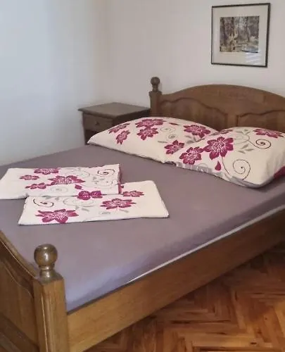 Appartement Anda Near Queen